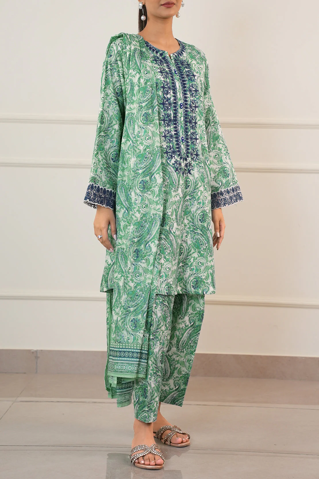 Printed Lawn Stitched 2 Piece (Shirt/Dupatta) - Image 3