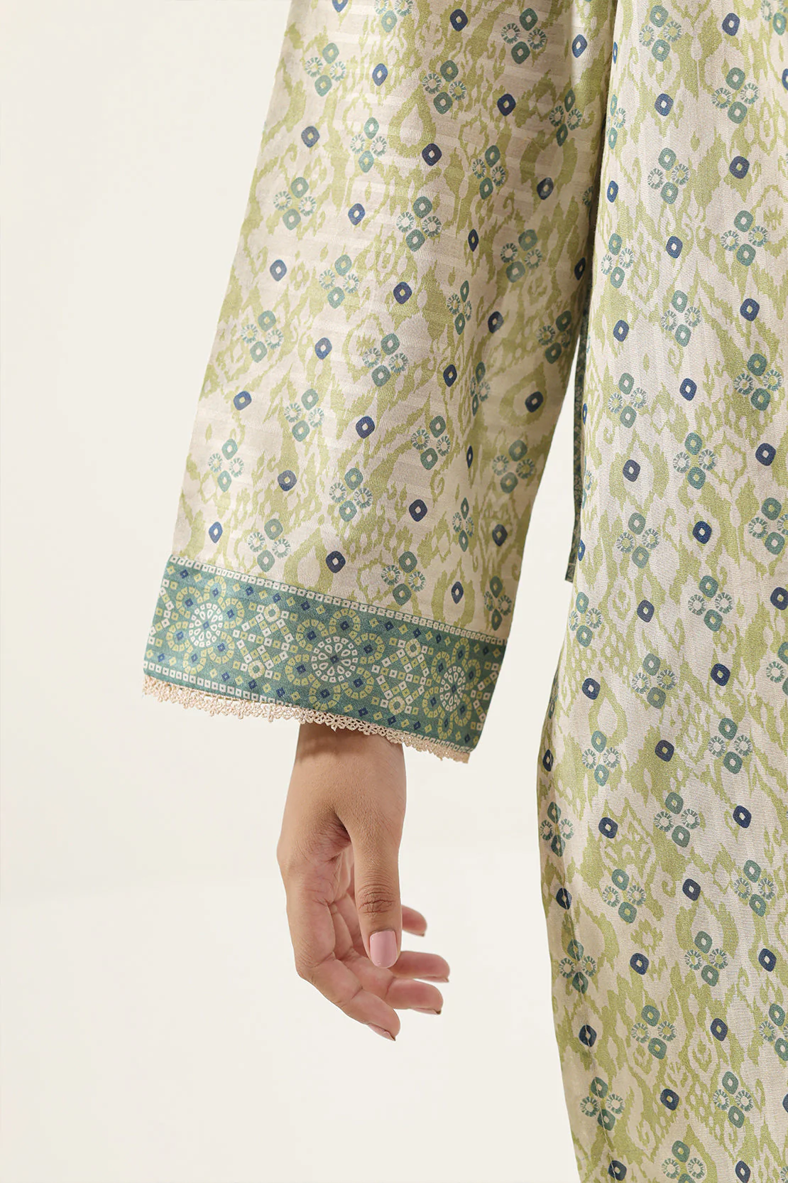 Printed Lawn Stitched 2 Piece (Shirt/Dupatta) - Image 5