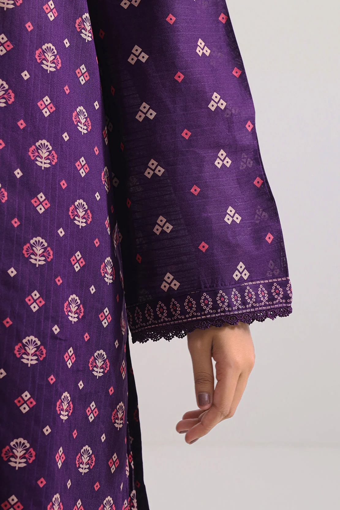 Printed Lawn Stitched 2 Piece (Shirt/Dupatta) - Image 5