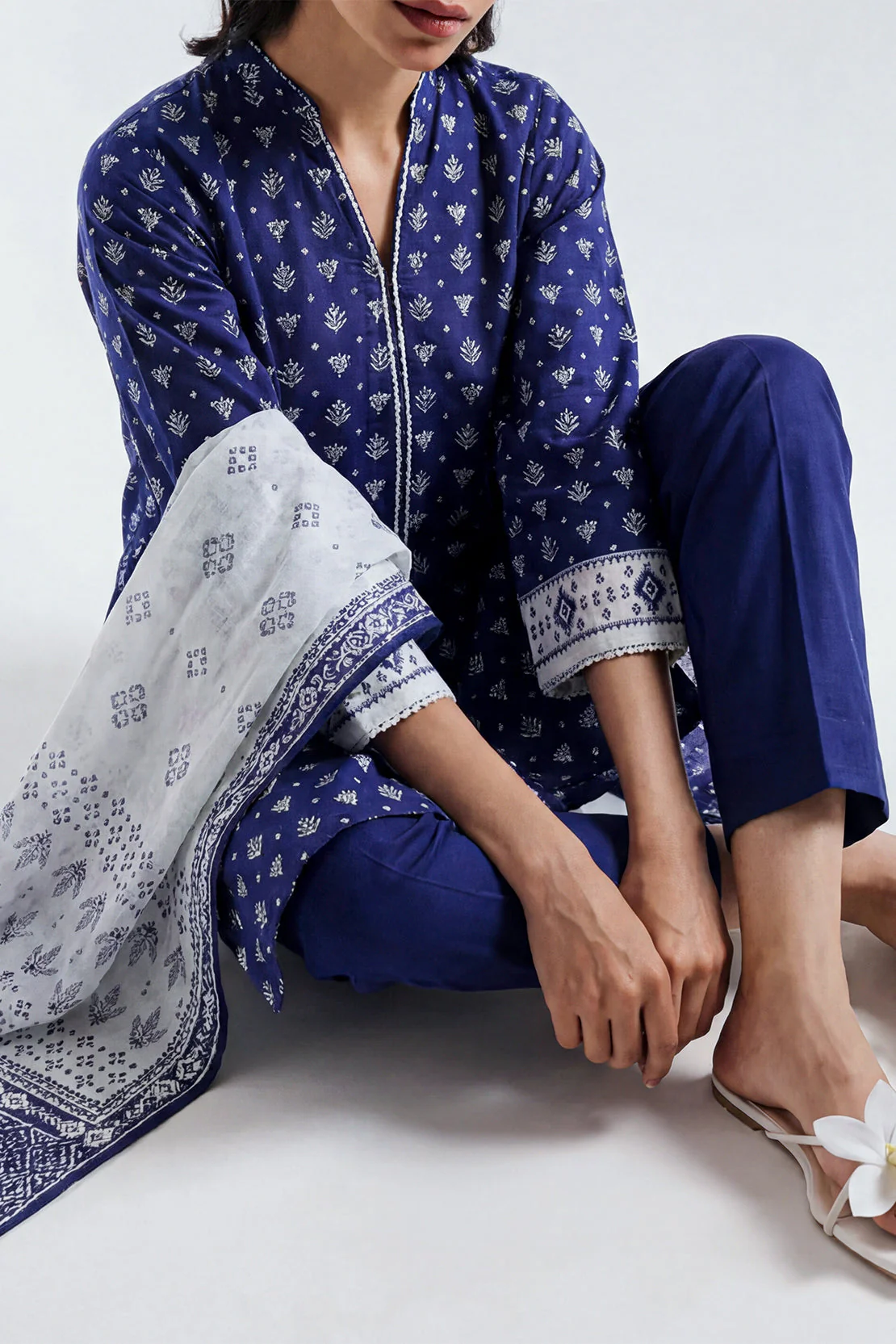 Printed lawn Stitched 2 Piece (Shirt/Dupatta)