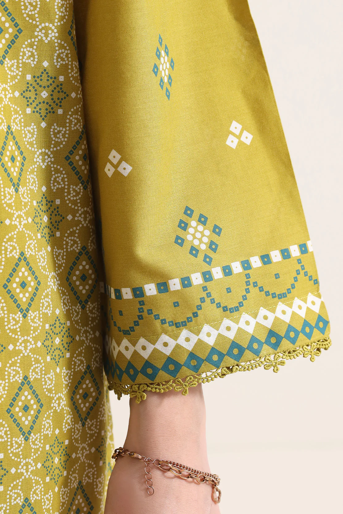 Printed Lawn Stitched 2 Piece (Shirt/Dupatta) - Image 6