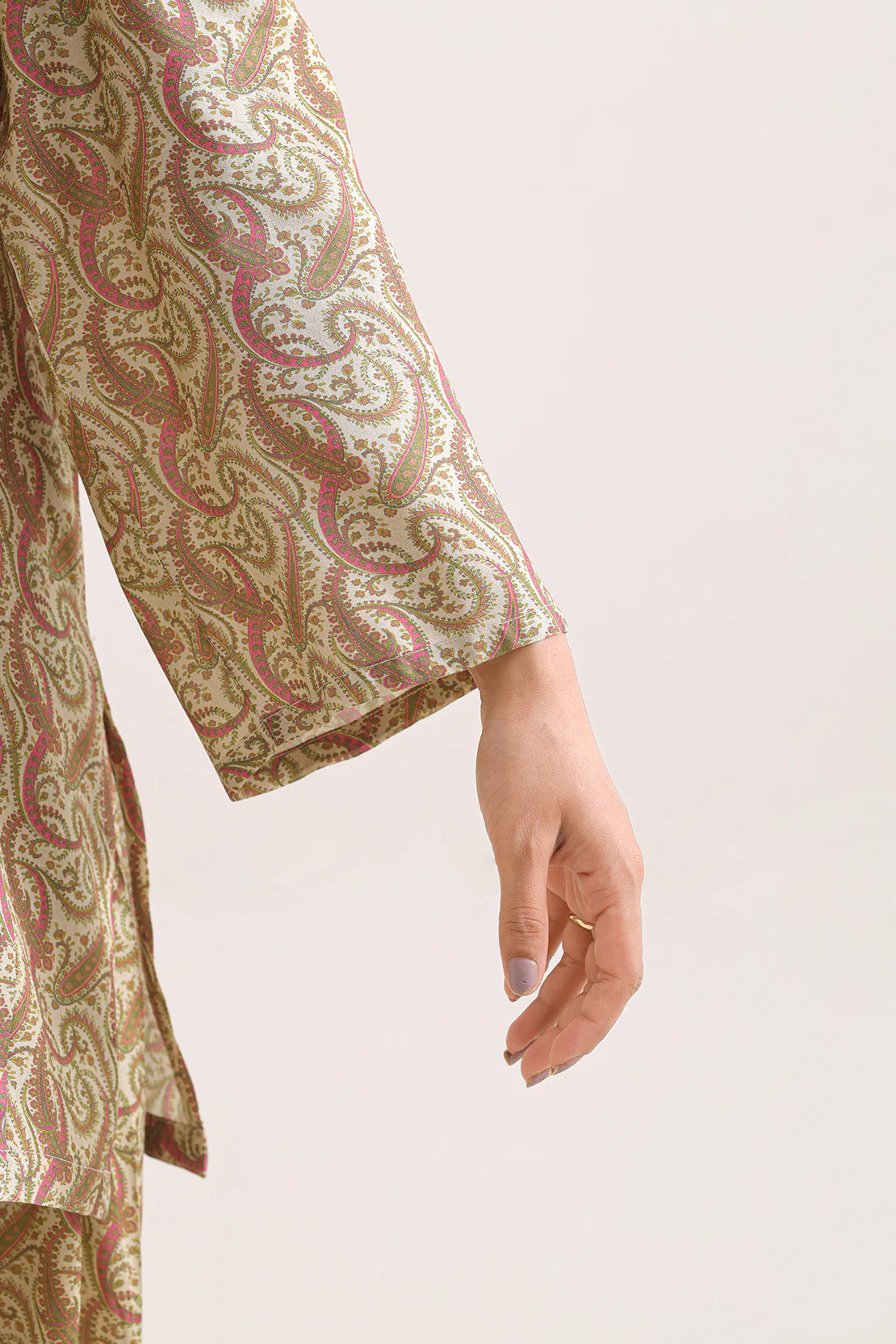 Printed Lawn Stitched 2 Piece (Shirt/Trouser) - Image 4