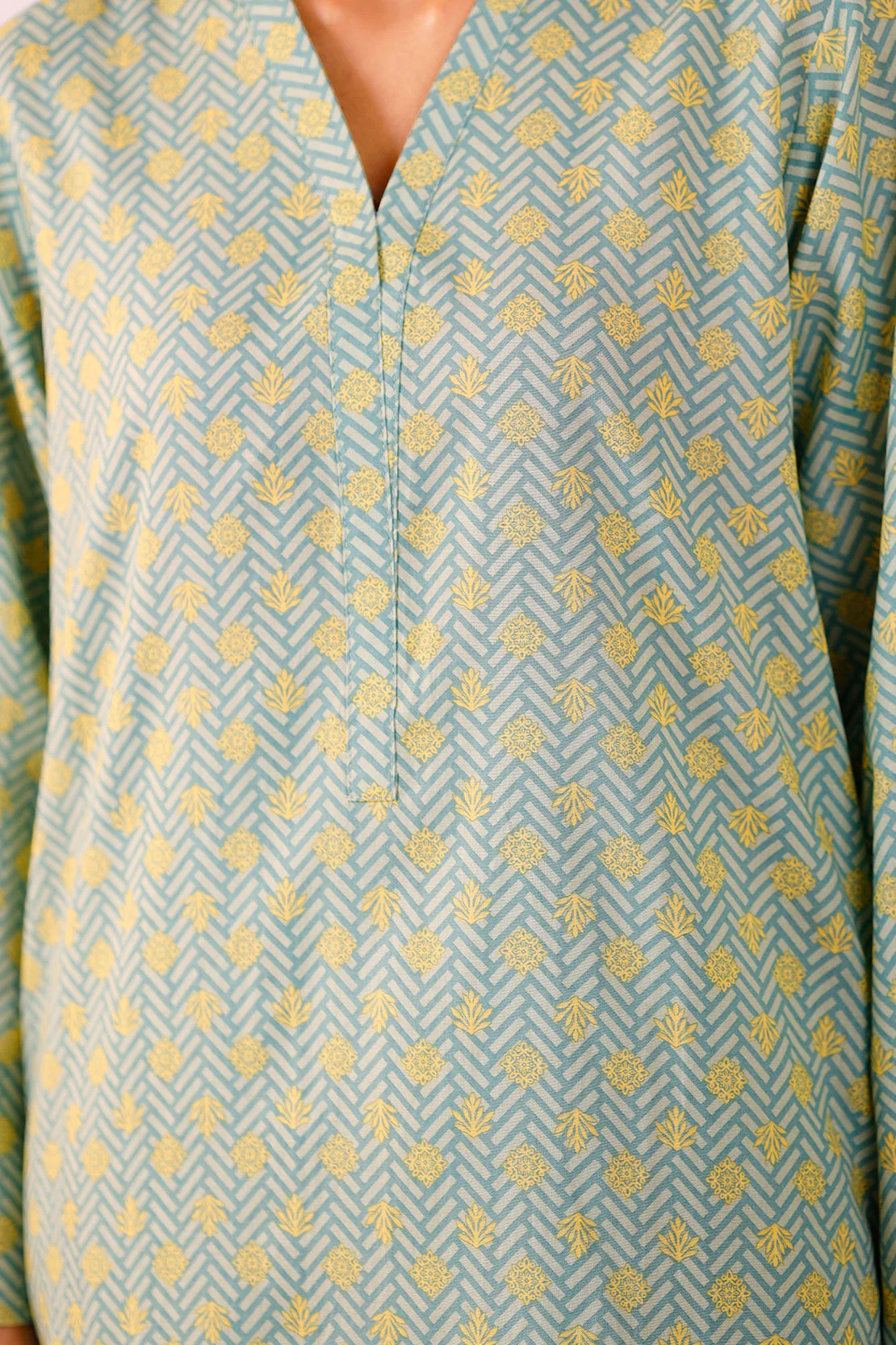 Printed Lawn Stitched 2 Piece (Shirt/Trouser) - Image 7