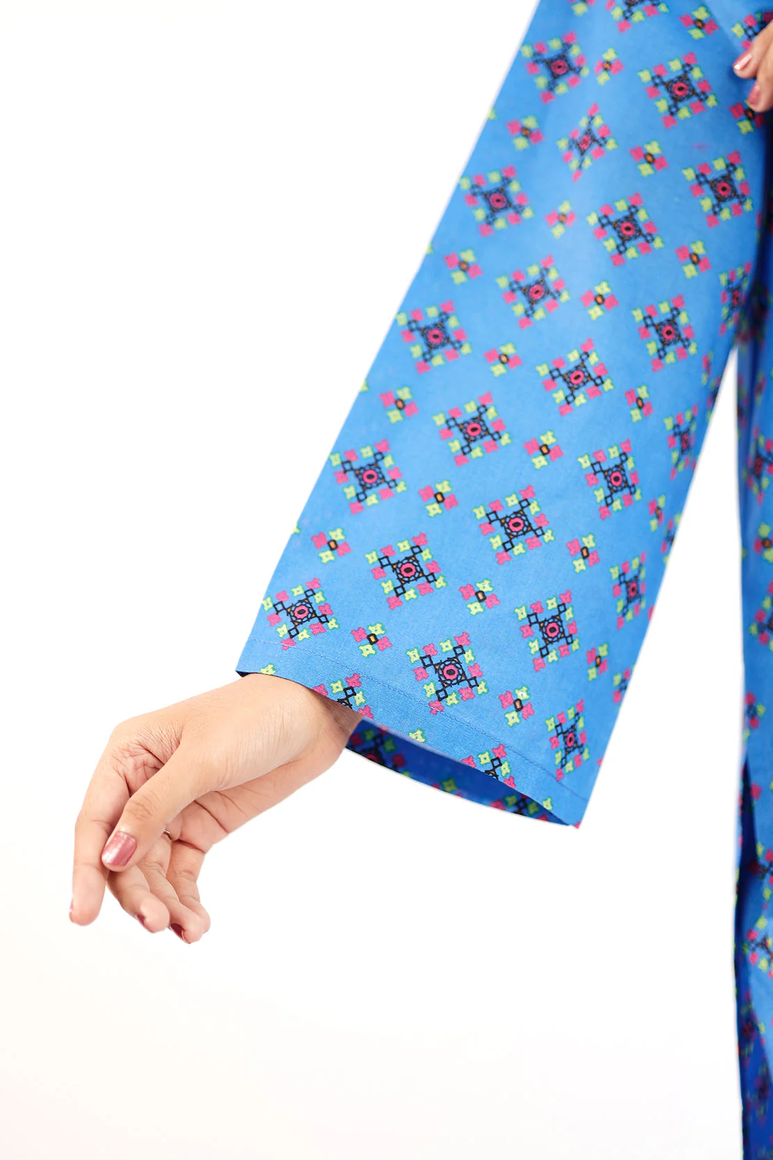 Printed Lawn Stitched 2 Piece (Shirt/Trouser) - Image 9