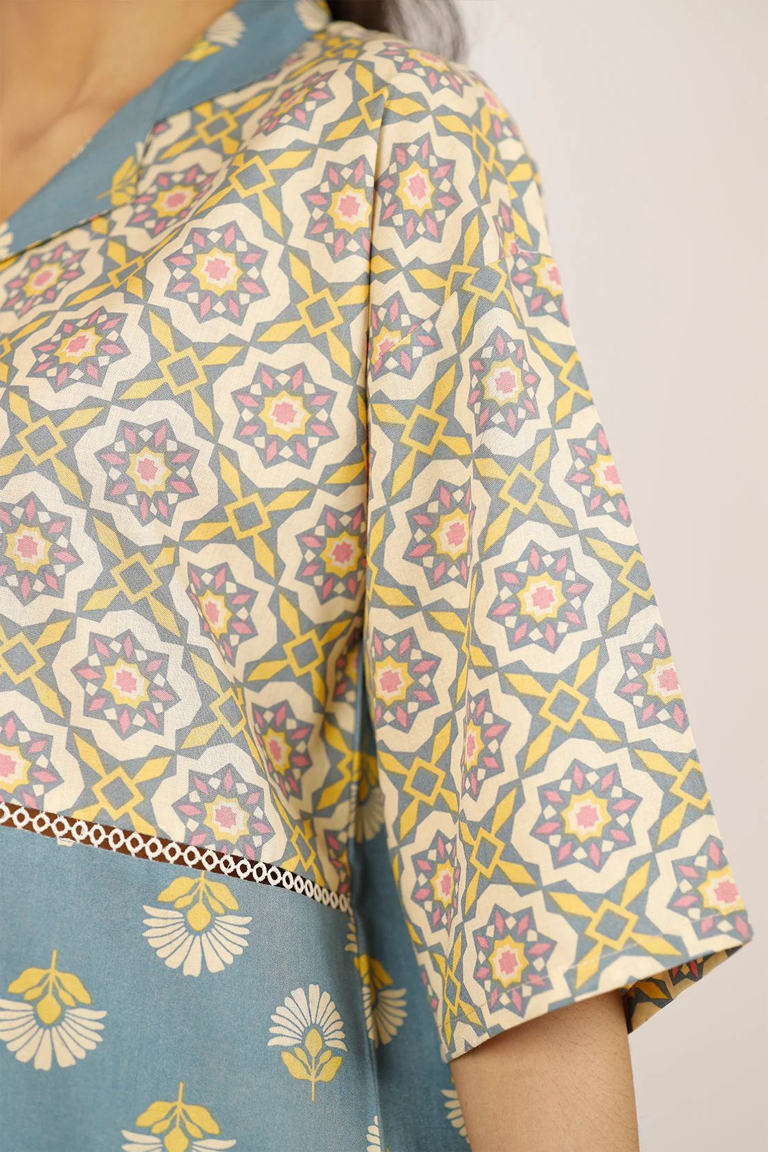 Printed Lawn Stitched 2 Piece (Shirt/Trouser) - Image 4