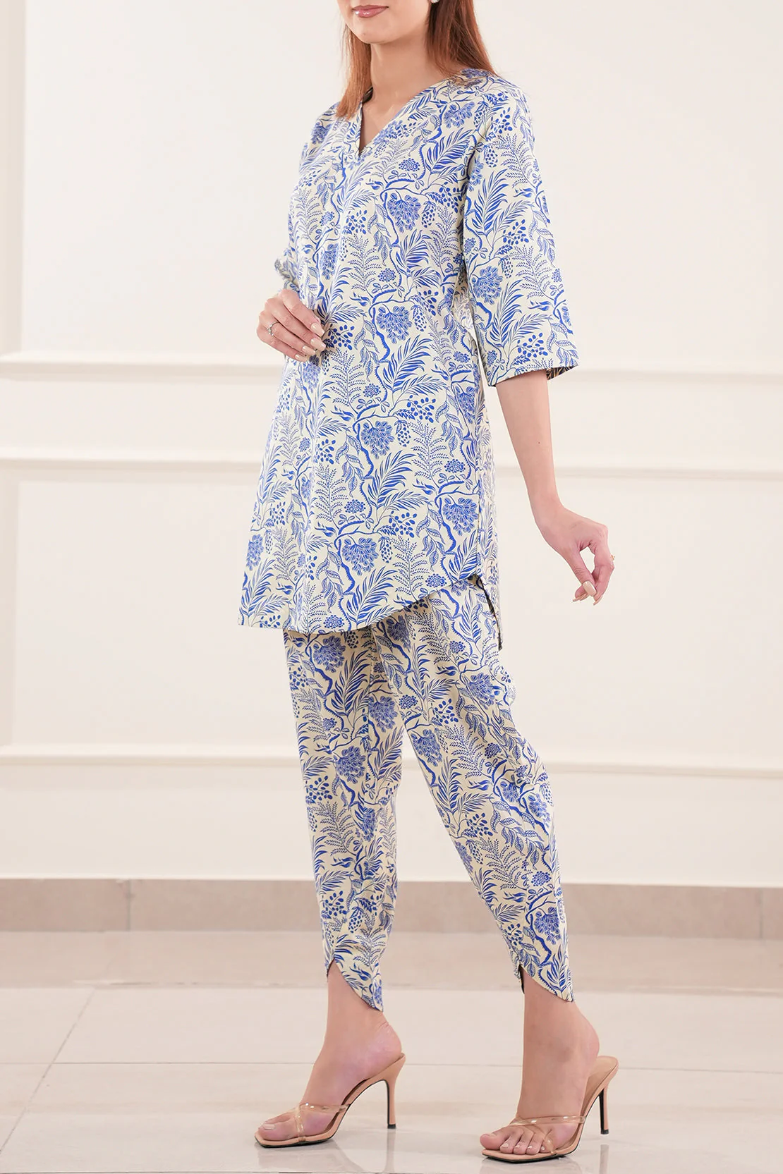 Printed Lawn Stitched 2 Piece (Shirt/Trouser) - Image 2