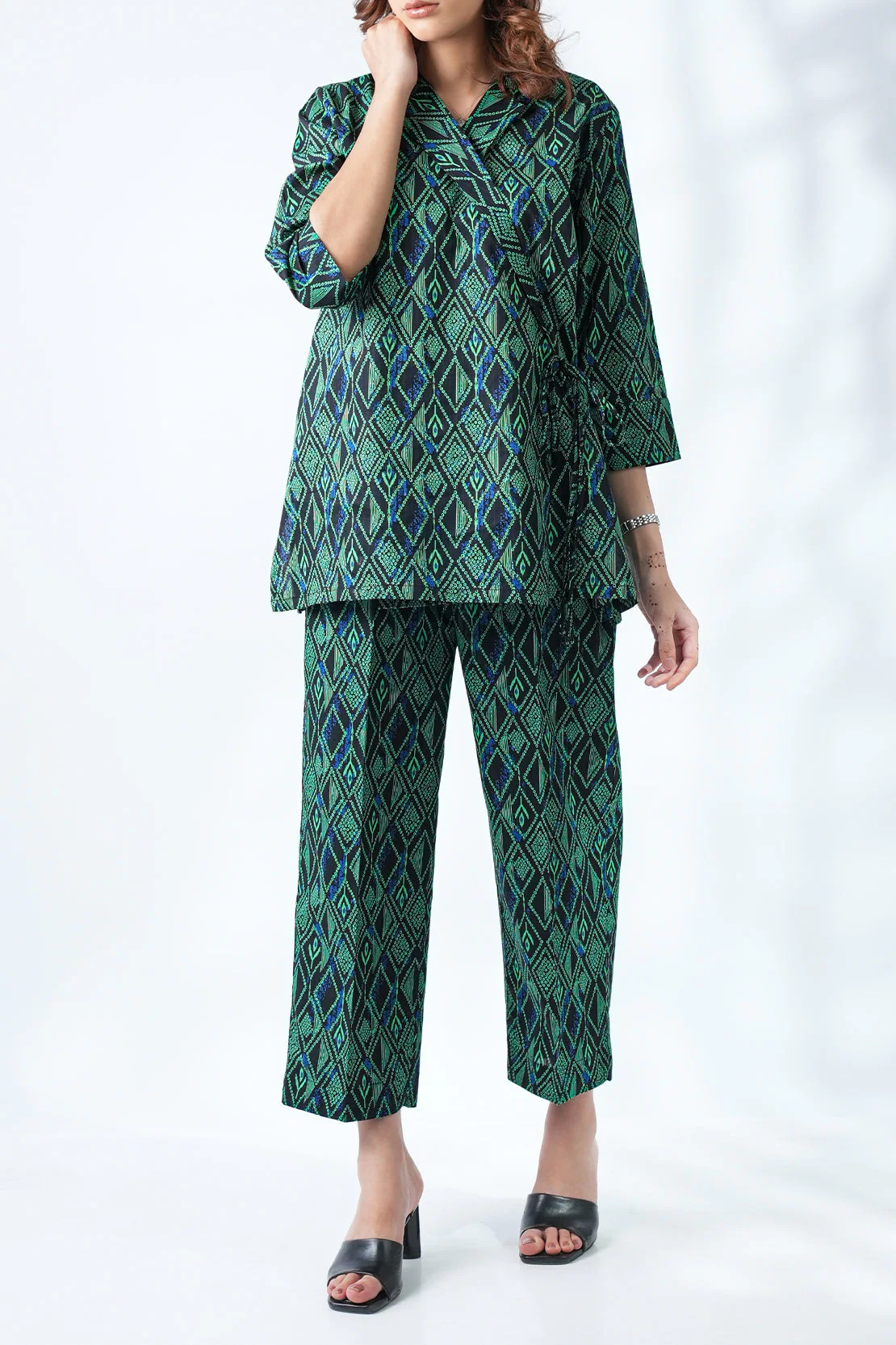 Printed Lawn Stitched 2 Piece (Shirt/Trouser) - Image 5