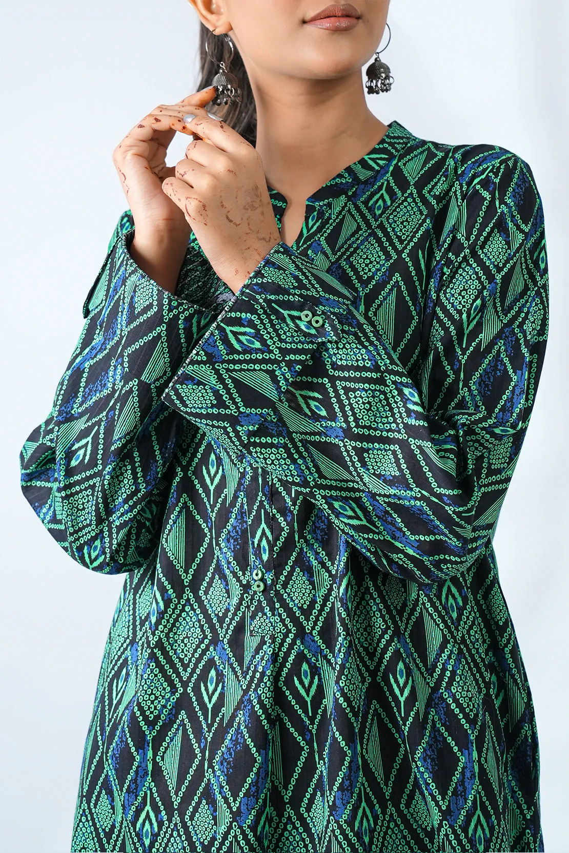 Printed Lawn Stitched 2 Piece (Shirt/Trouser) - Image 6