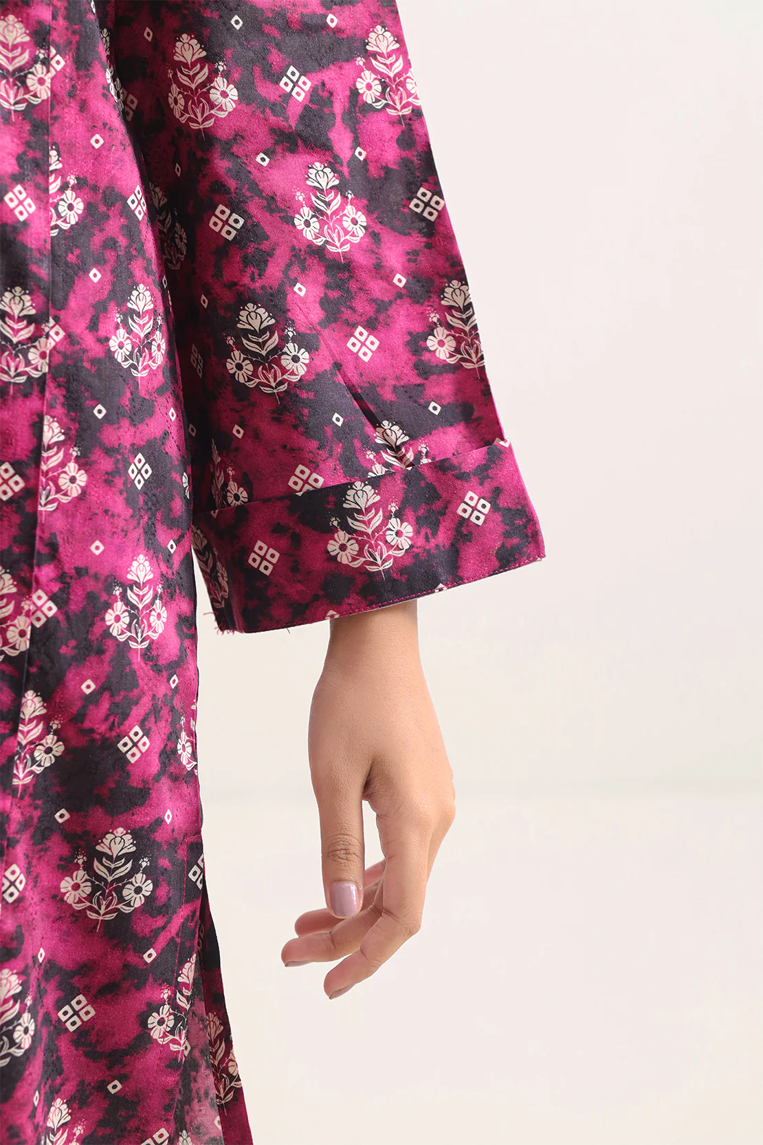 Printed Lawn Stitched 2 Piece (Shirt/Trouser) - Image 5