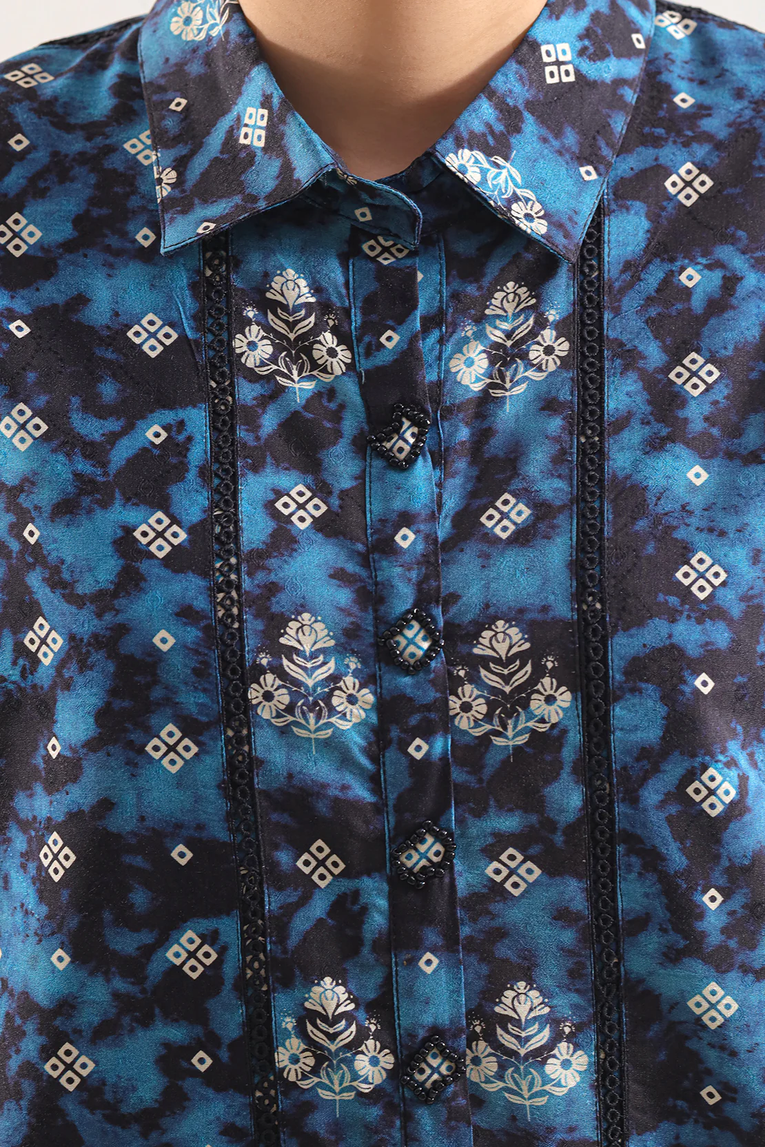 Printed Lawn Stitched 2 Piece (Shirt/Trouser) - Image 3