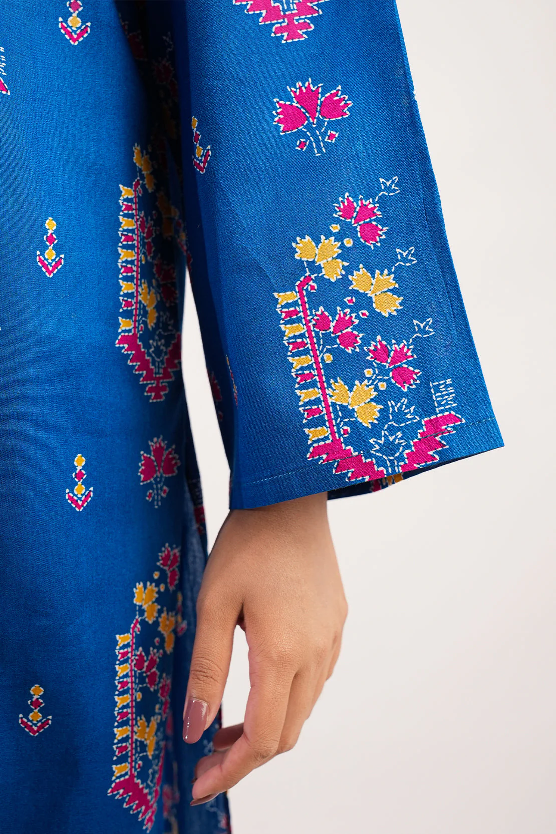 Printed Lawn Stitched 2 Piece (Shirt/Trouser) - Image 7