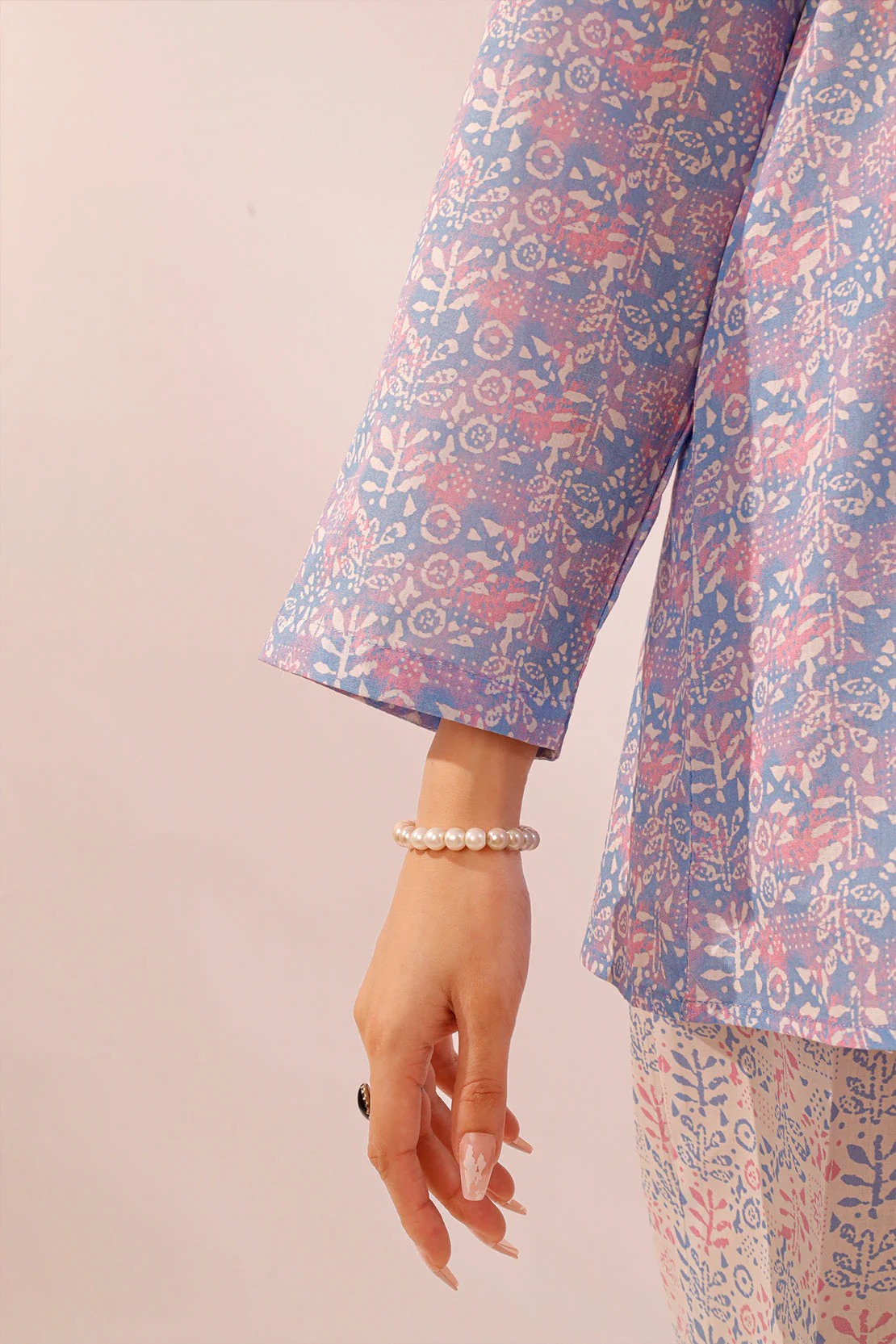 Printed Lawn Stitched 2 Piece (Shirt/Trouser) - Image 6