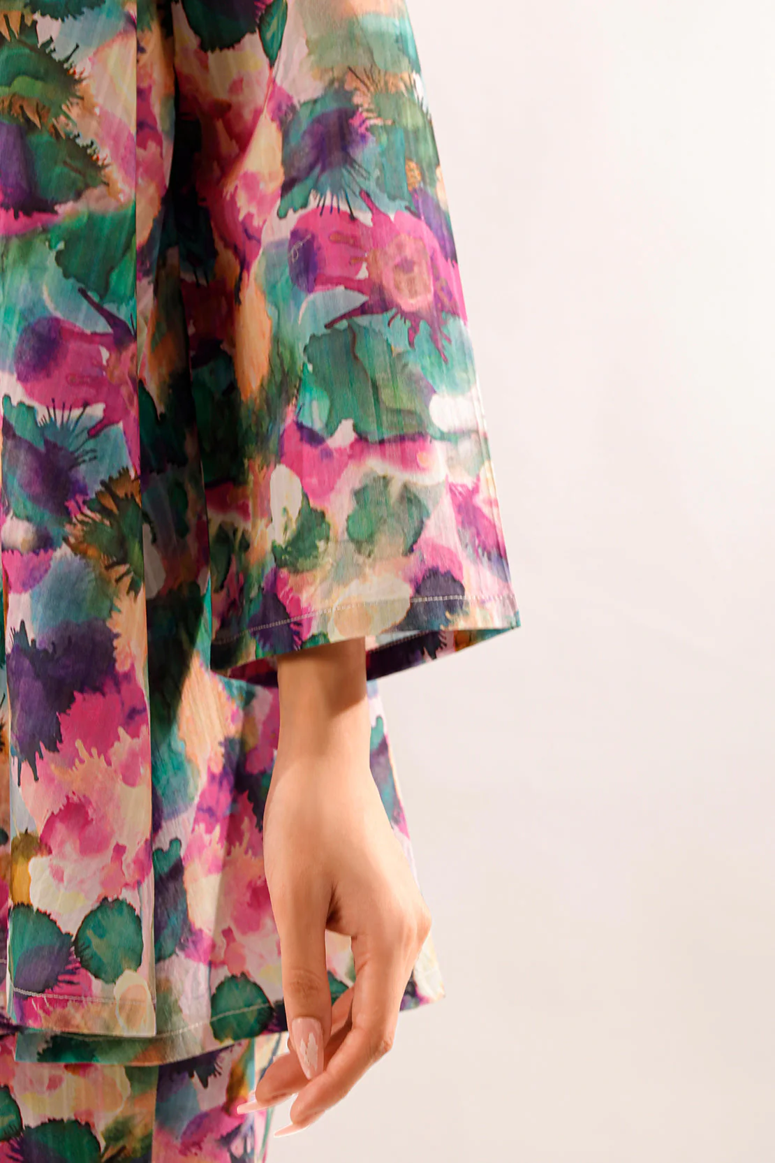 Printed Lawn Stitched 2 Piece (Shirt/Trouser) - Image 5