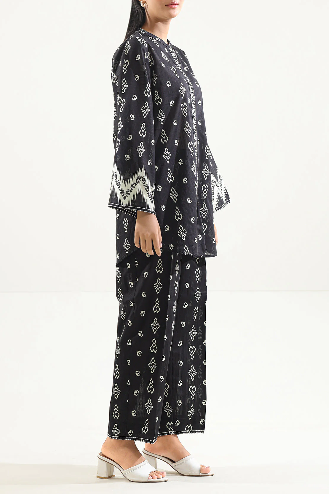 Printed Lawn Stitched 2 Piece (Shirt/Trouser) - Image 2