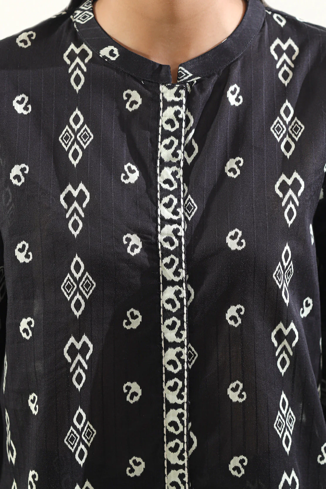 Printed Lawn Stitched 2 Piece (Shirt/Trouser) - Image 5