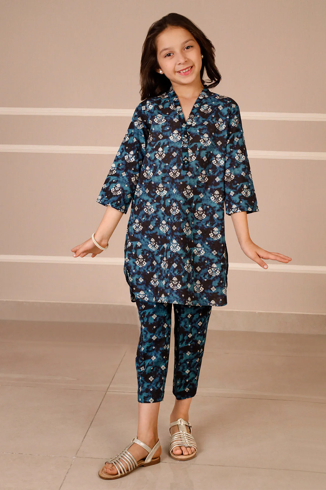 Printed Lawn Stitched 2 Piece (Shirt/Trouser) For Kids - Image 2