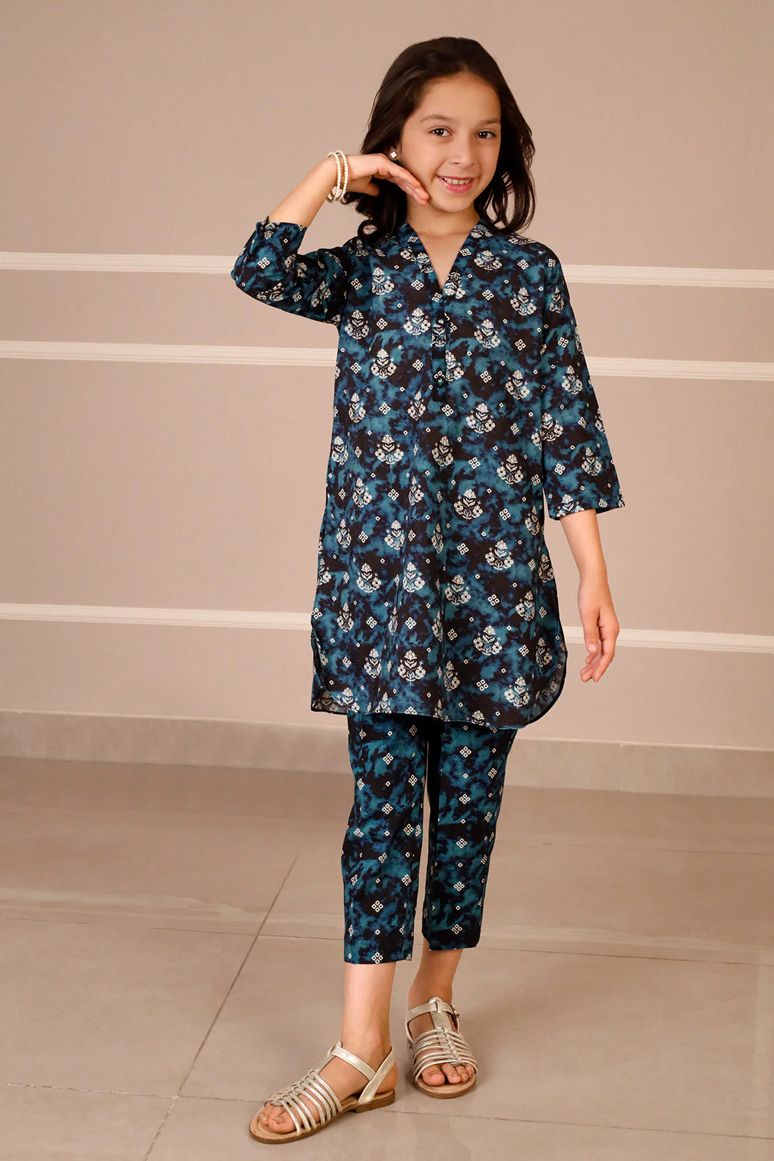 Printed Lawn Stitched 2 Piece (Shirt/Trouser) For Kids - Image 3