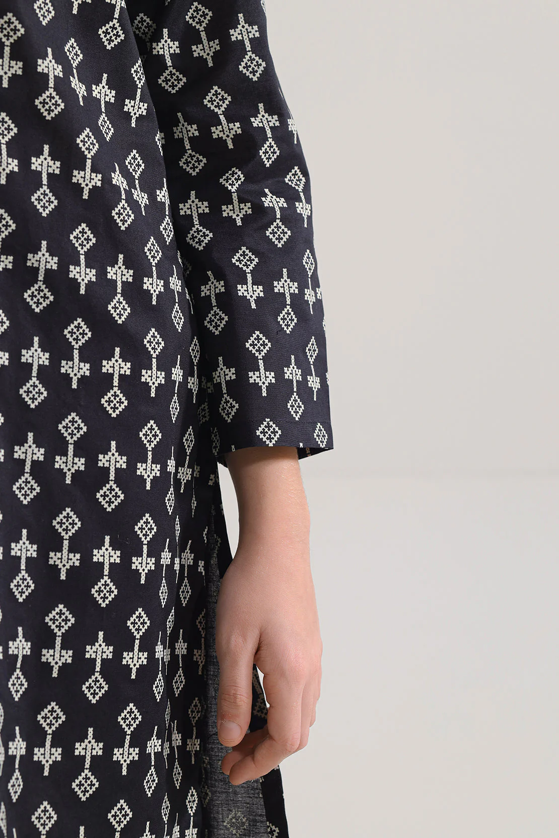 Printed Lawn Stitched 2 Piece (Shirt/Trouser) For Kids - Image 5