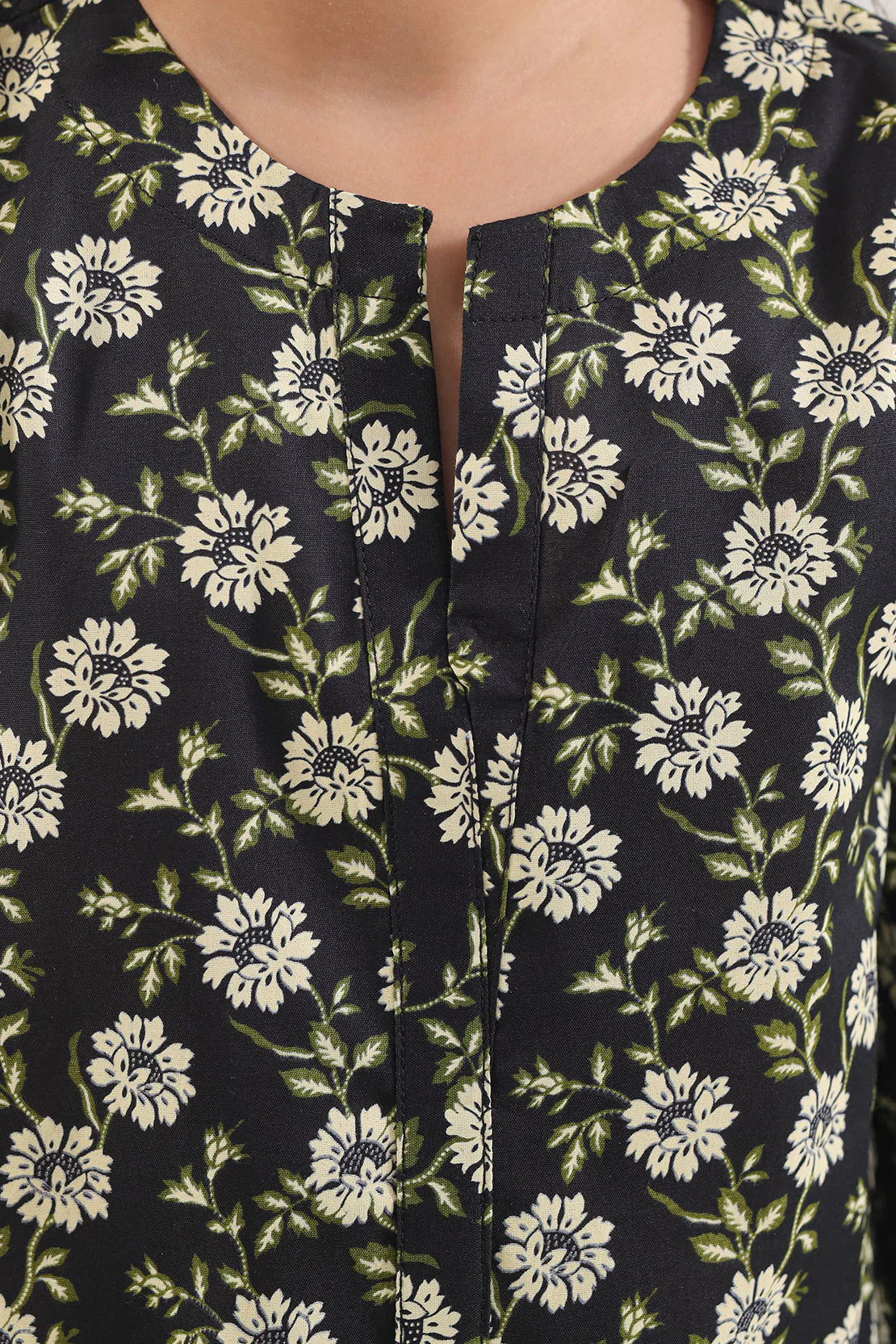 Printed Lawn Stitched 2 Piece (Shirt/Trouser) For Kids - Image 4