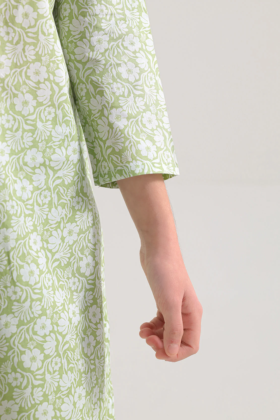 Printed Lawn Stitched 2 Piece (Shirt/Trouser) For Kids - Image 5