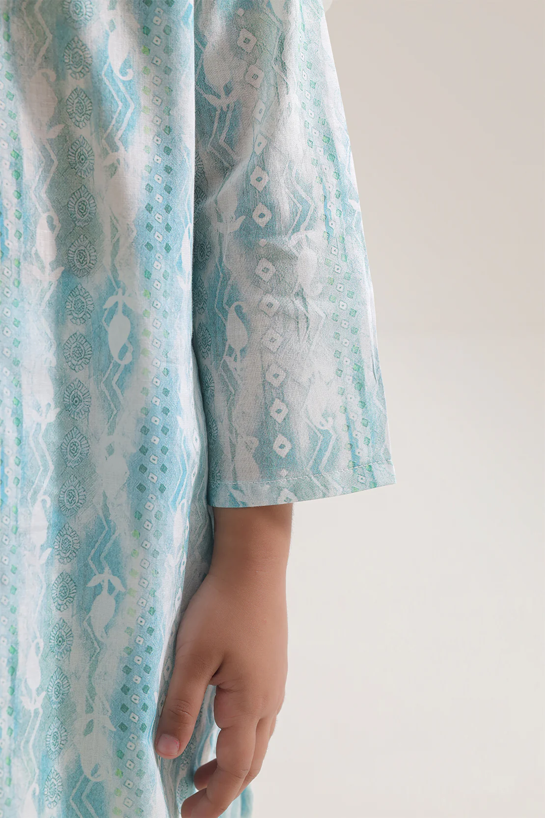 Printed Lawn Stitched 2 Piece (Shirt/Trouser) For Kids - Image 4