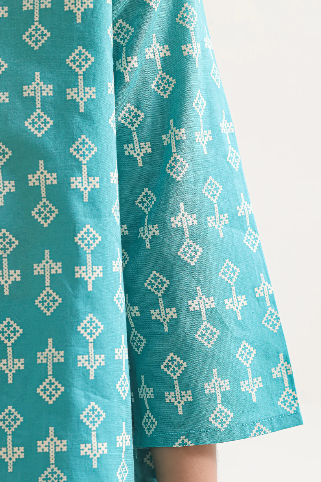 Printed Lawn Stitched 2 Piece (Shirt/Trouser) For Kids - Image 5