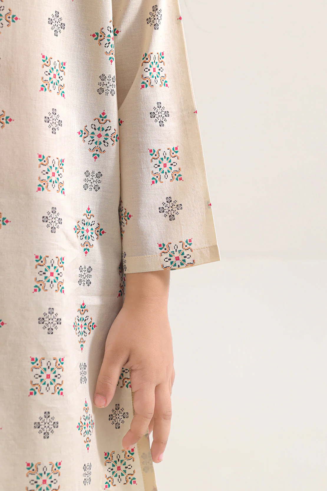Printed Lawn Stitched 2 Piece (Shirt/Trouser) For Kids - Image 4
