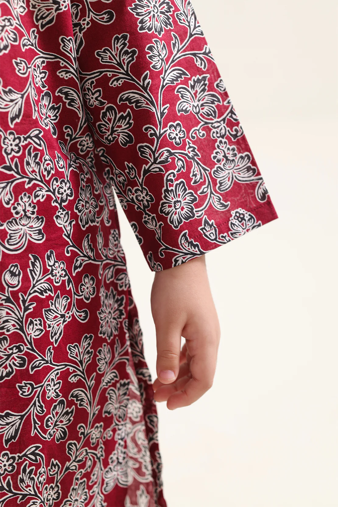 Printed Lawn Stitched 2 Piece (Shirt/Trouser) For Kids - Image 4