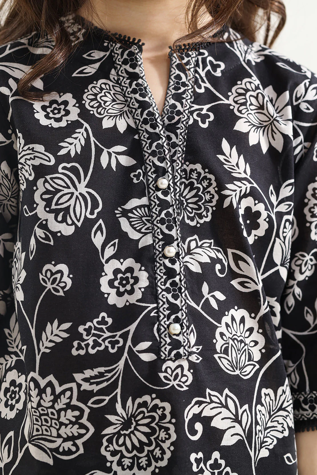 Printed Lawn Stitched 2 Piece (Shirt/Trouser) For Kids - Image 3