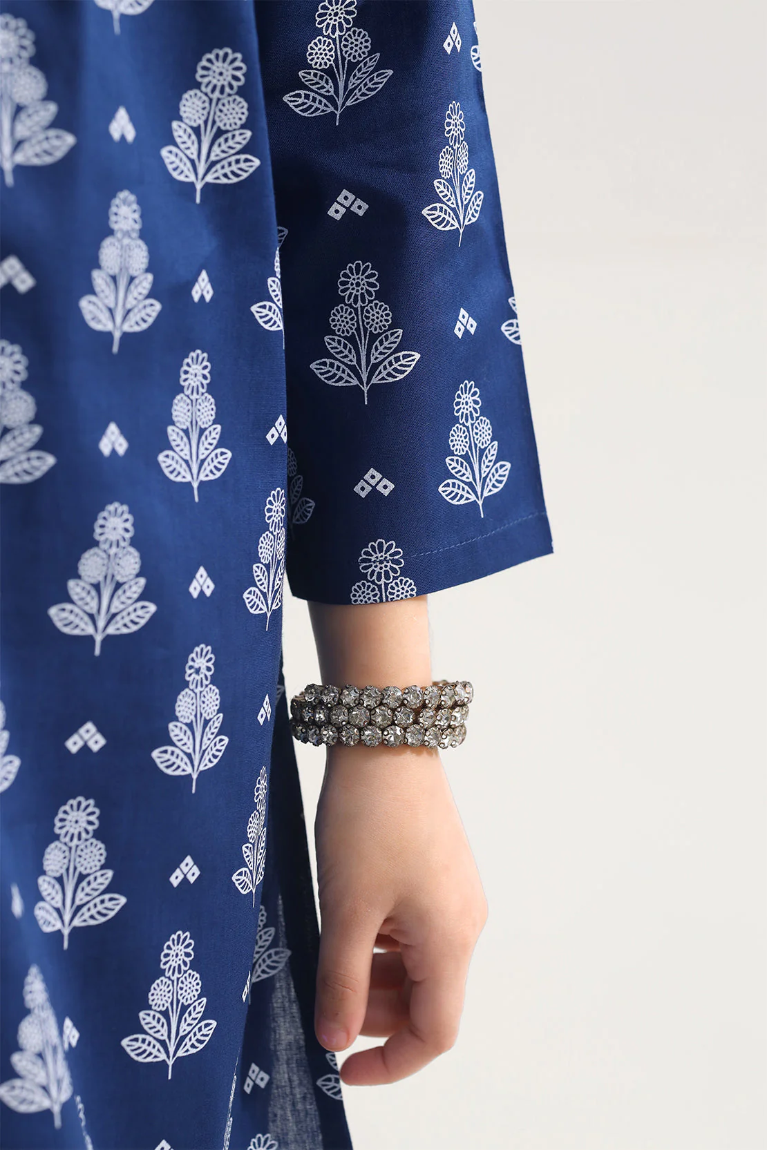 Printed Lawn Stitched 2 Piece (Shirt/Trouser) For Kids - Image 4