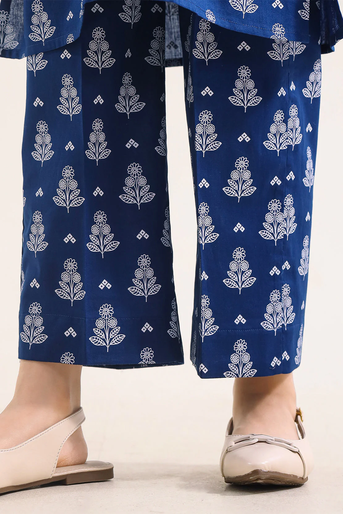 Printed Lawn Stitched 2 Piece (Shirt/Trouser) For Kids - Image 5