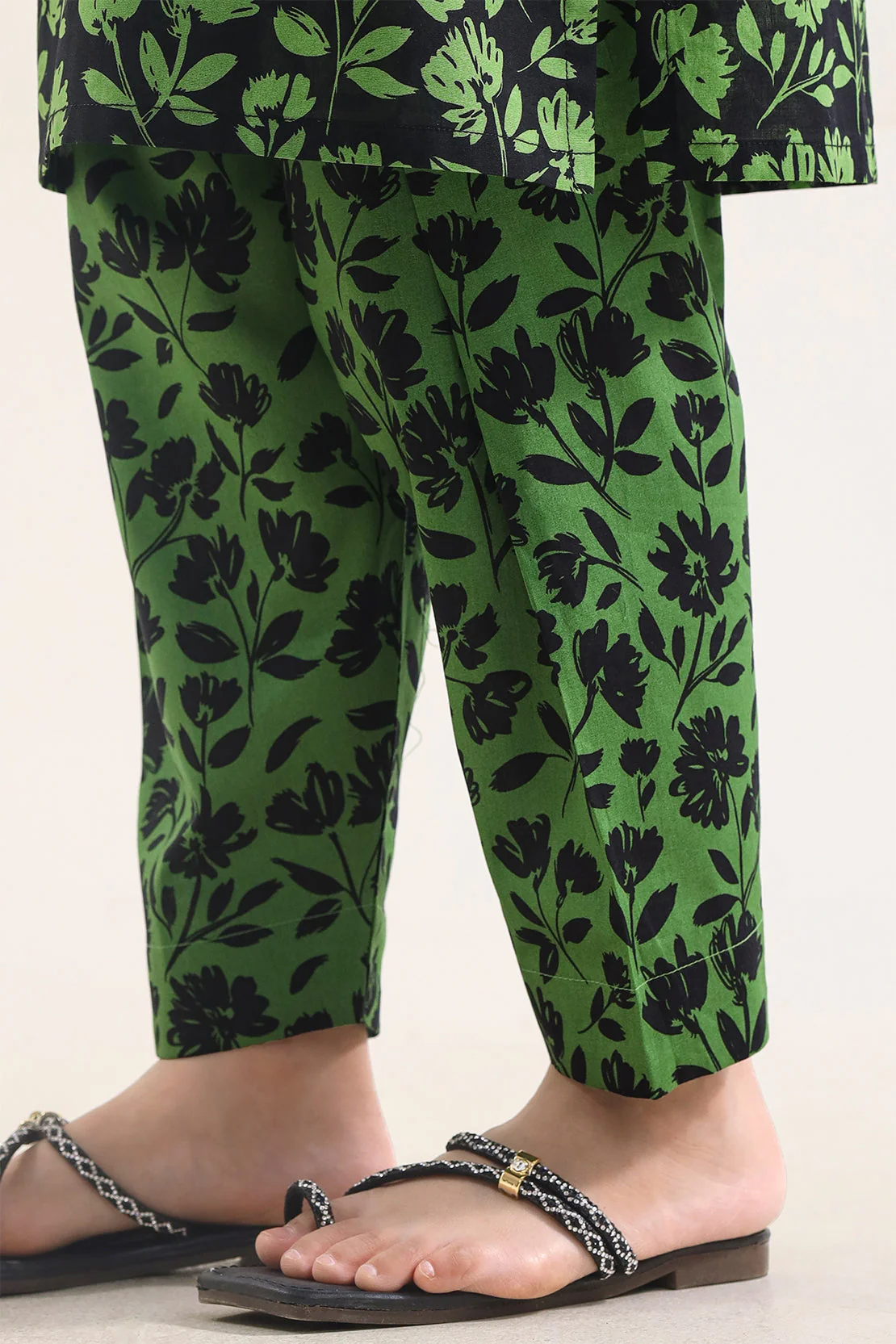 Printed Lawn Stitched 2 Piece (Shirt/Trouser) For Kids - Image 6