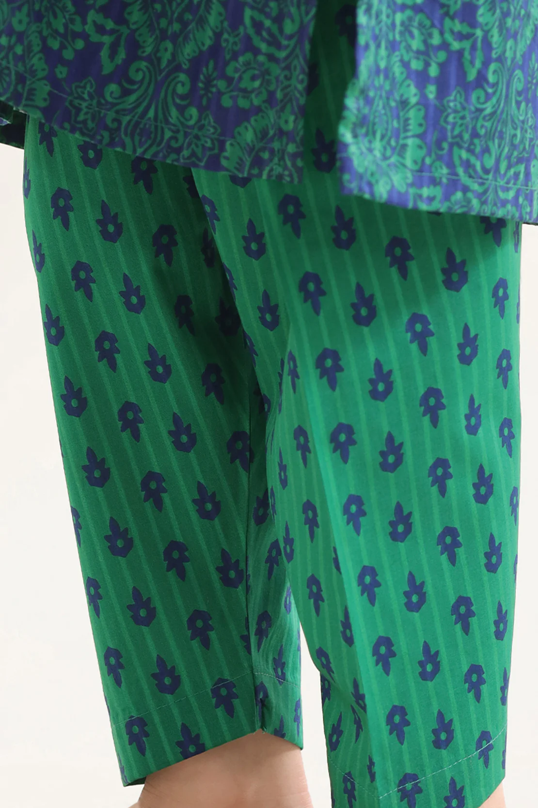Printed Lawn Stitched 2 Piece (Shirt/Trouser) For Kids - Image 6