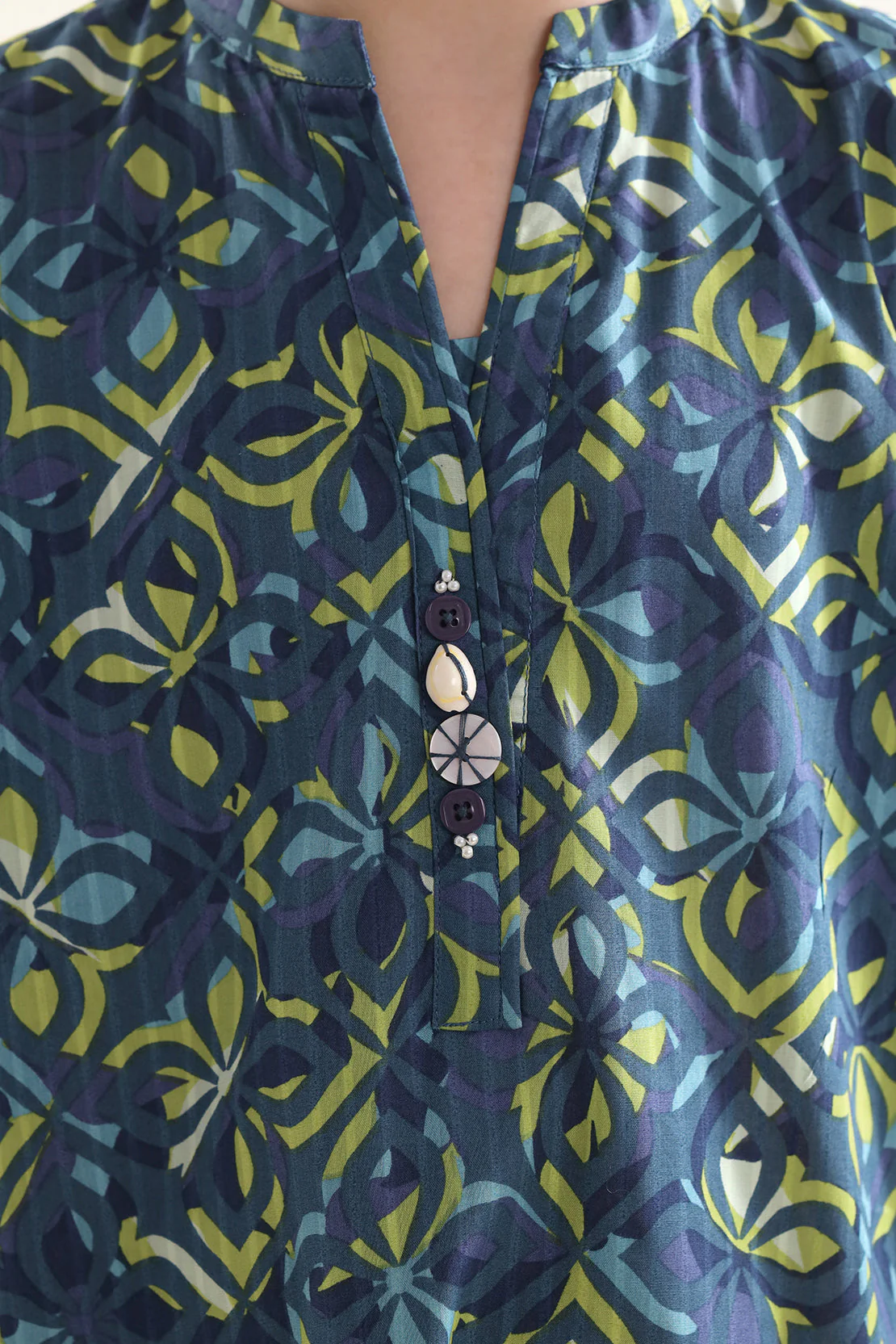 Printed Lawn Stitched 2 Piece (Shirt/Trouser) For Kids - Image 3