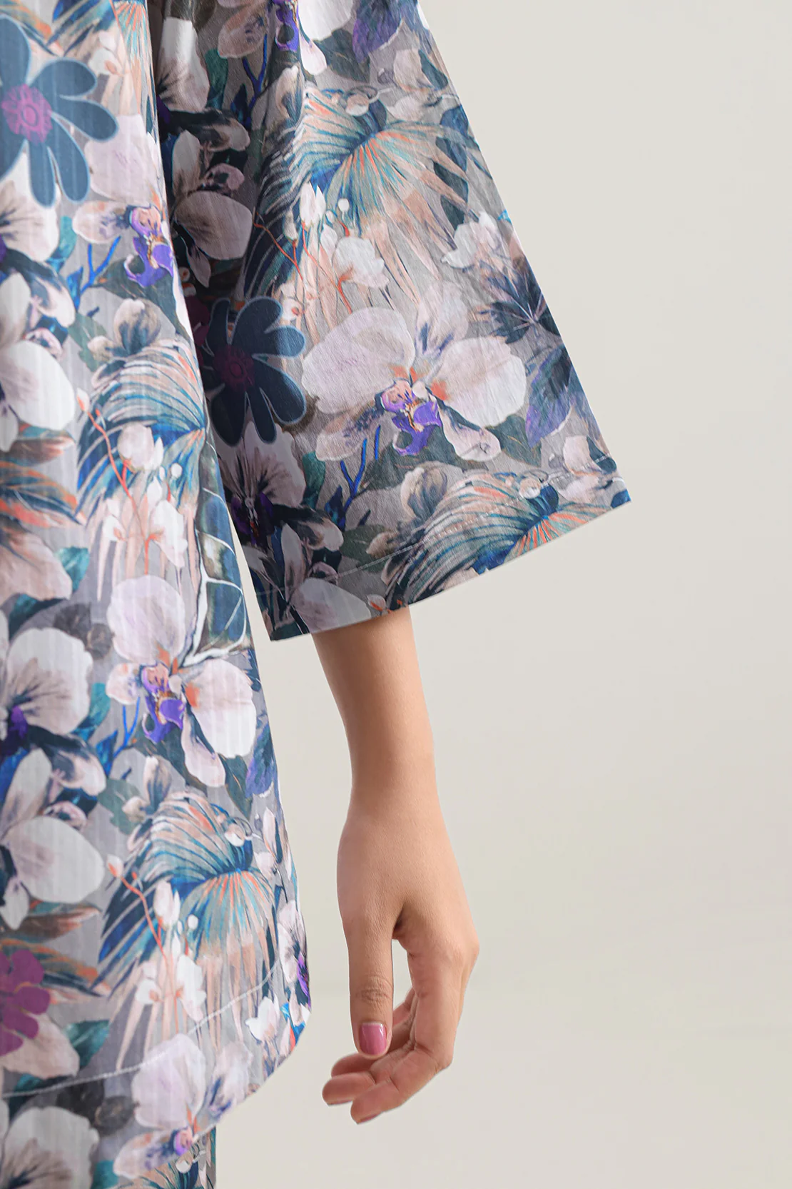 Printed Lawn Stitched 2 Piece (Shirt/Trouser) - Image 5