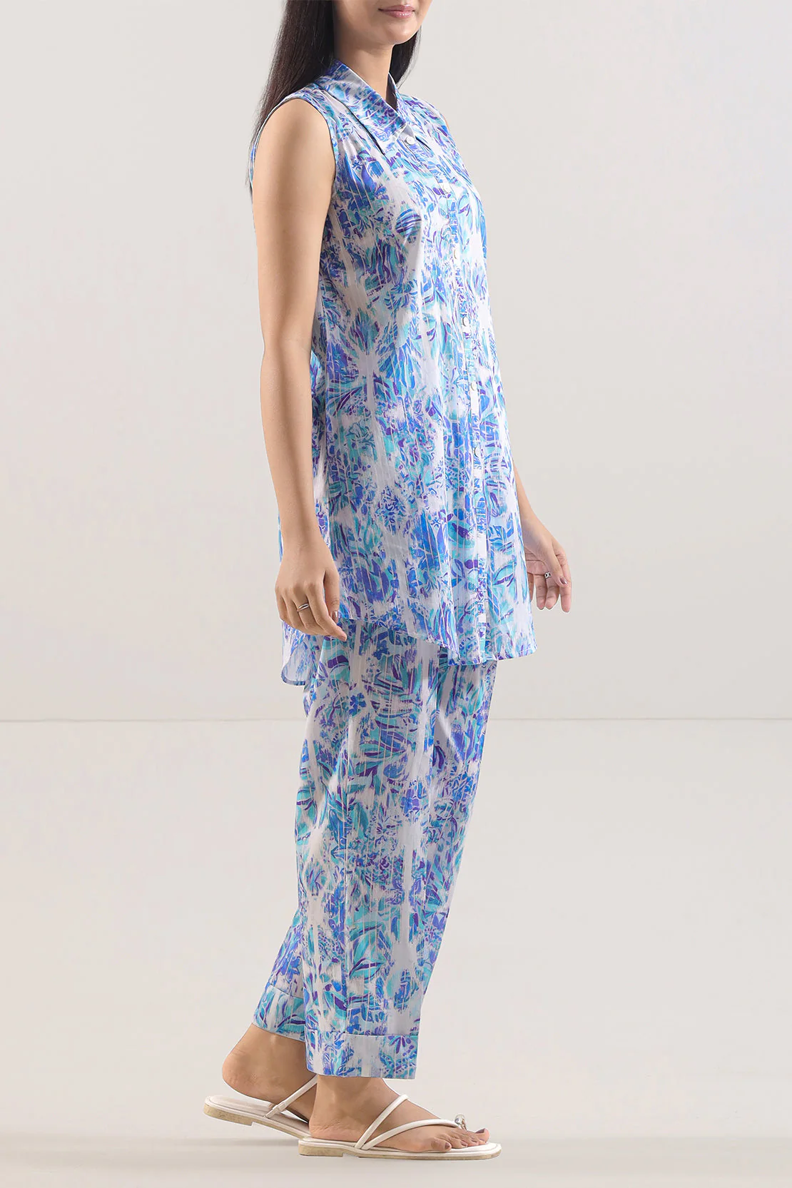 Printed Lawn Stitched 2 Piece (Shirt/Trouser) - Image 3