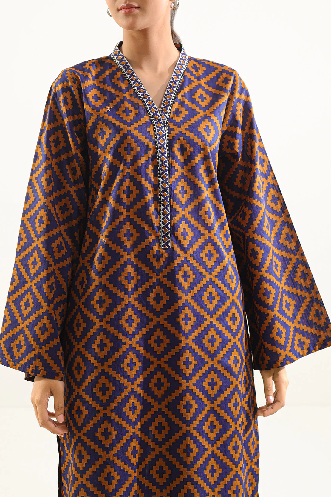 Printed Lawn Stitched 2 Piece (Shirt/Trouser) - Image 5