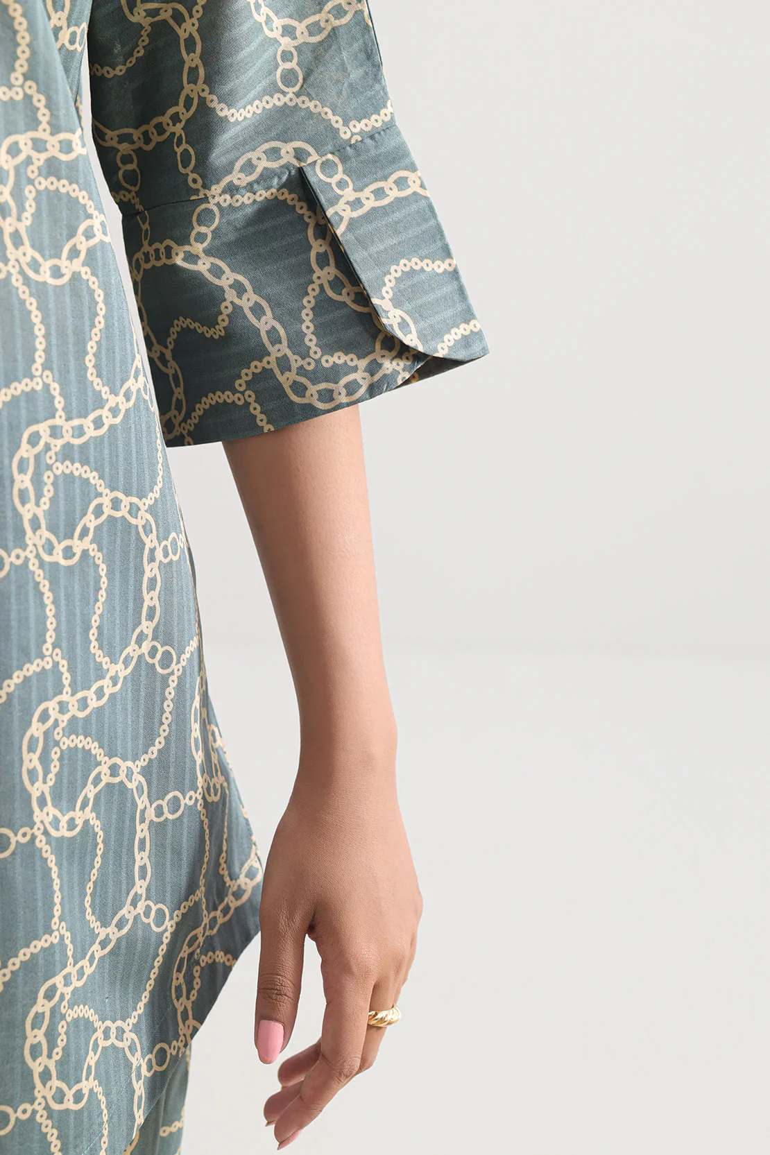 Printed Lawn Stitched 2 Piece (Shirt/Trouser) - Image 6