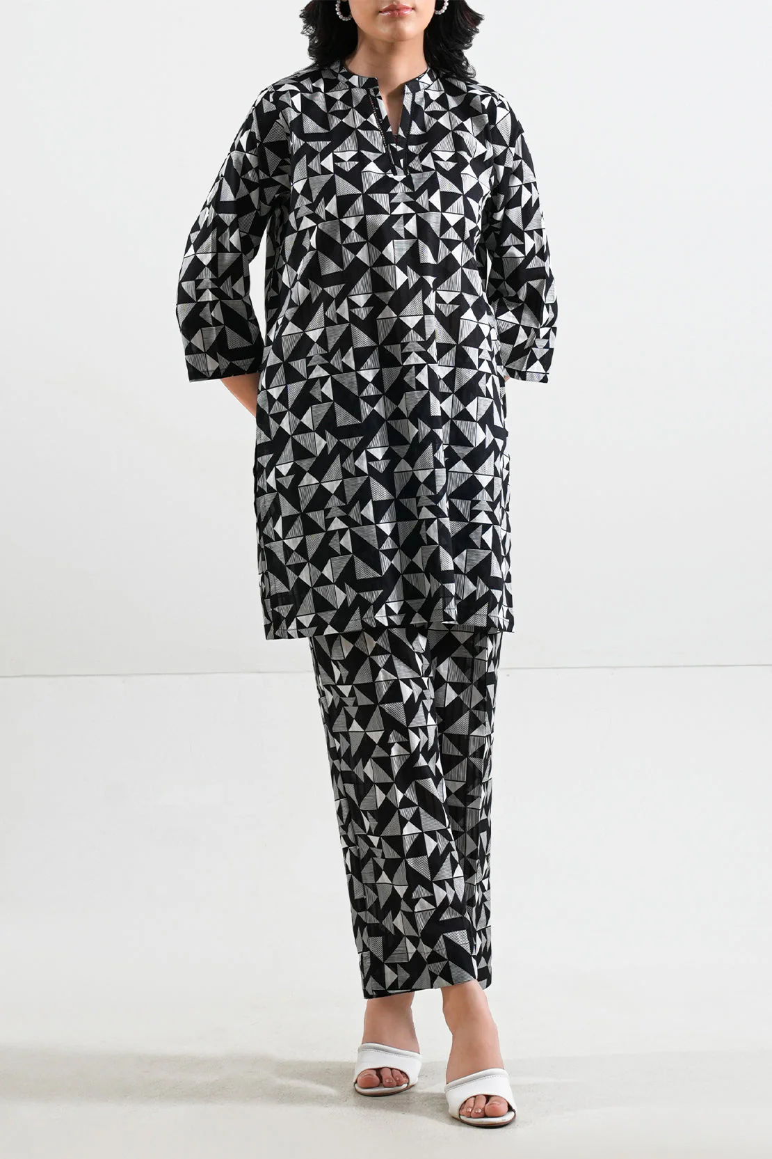 Printed Lawn Stitched 2 Piece (Shirt/Trouser)