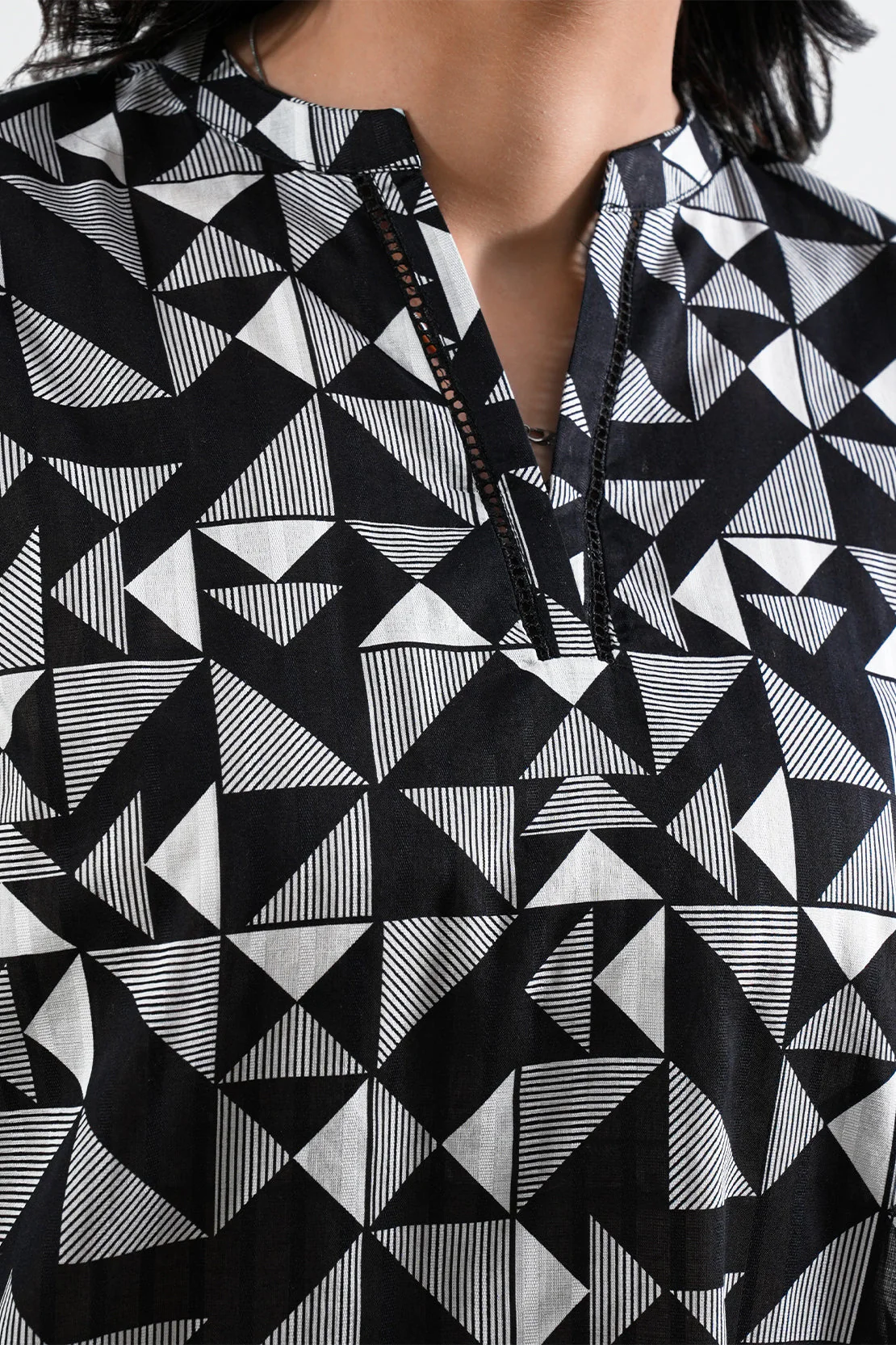 Printed Lawn Stitched 2 Piece (Shirt/Trouser) - Image 4