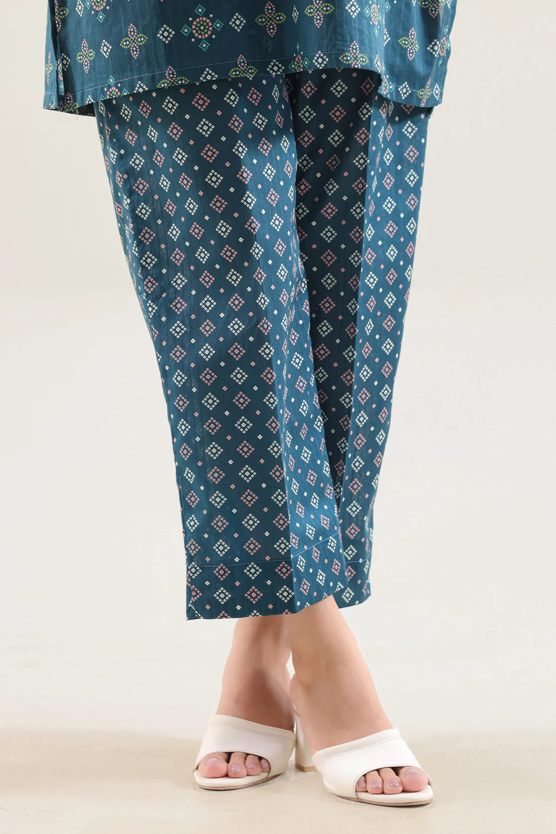 Printed Lawn Stitched 2 Piece (Shirt/Trouser) - Image 5