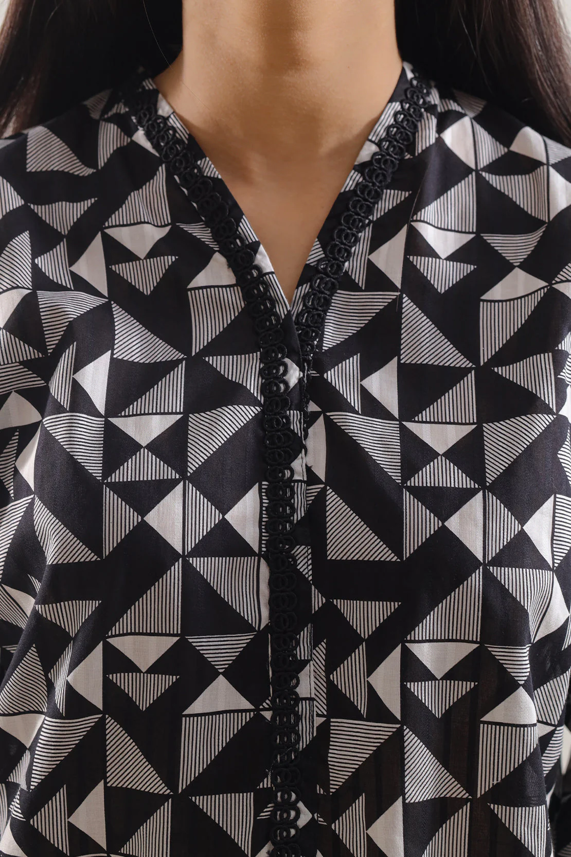 Printed Lawn Stitched 2 Piece (Shirt/Trouser) - Image 4