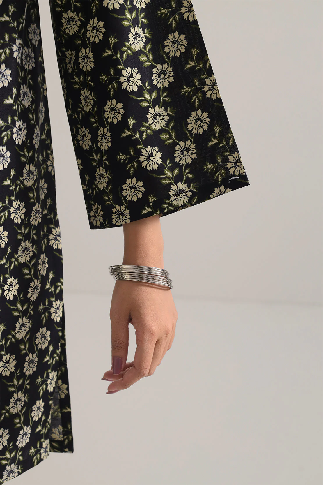 Printed Lawn Stitched 2 Piece (Shirt/Trouser) - Image 5