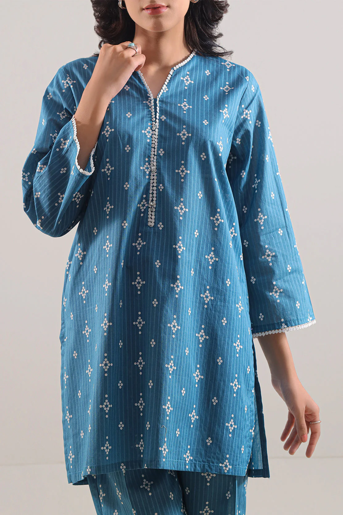 Printed Lawn Stitched 2 Piece (Shirt/Trouser) - Image 3