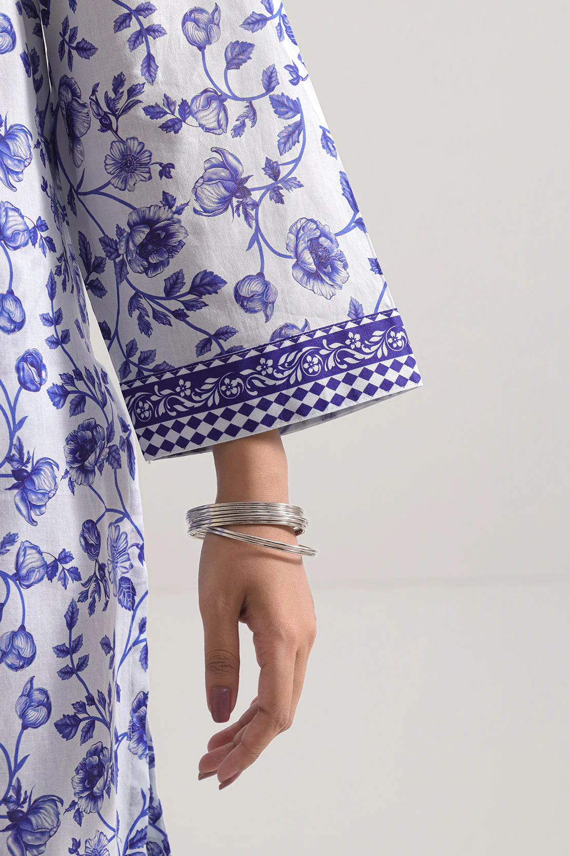 Printed Lawn Stitched 2 Piece (Shirt/Trouser) - Image 4