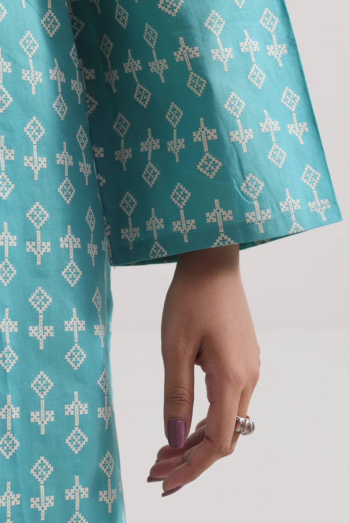 Printed Lawn Stitched 2 Piece (Shirt/Trouser) - Image 5