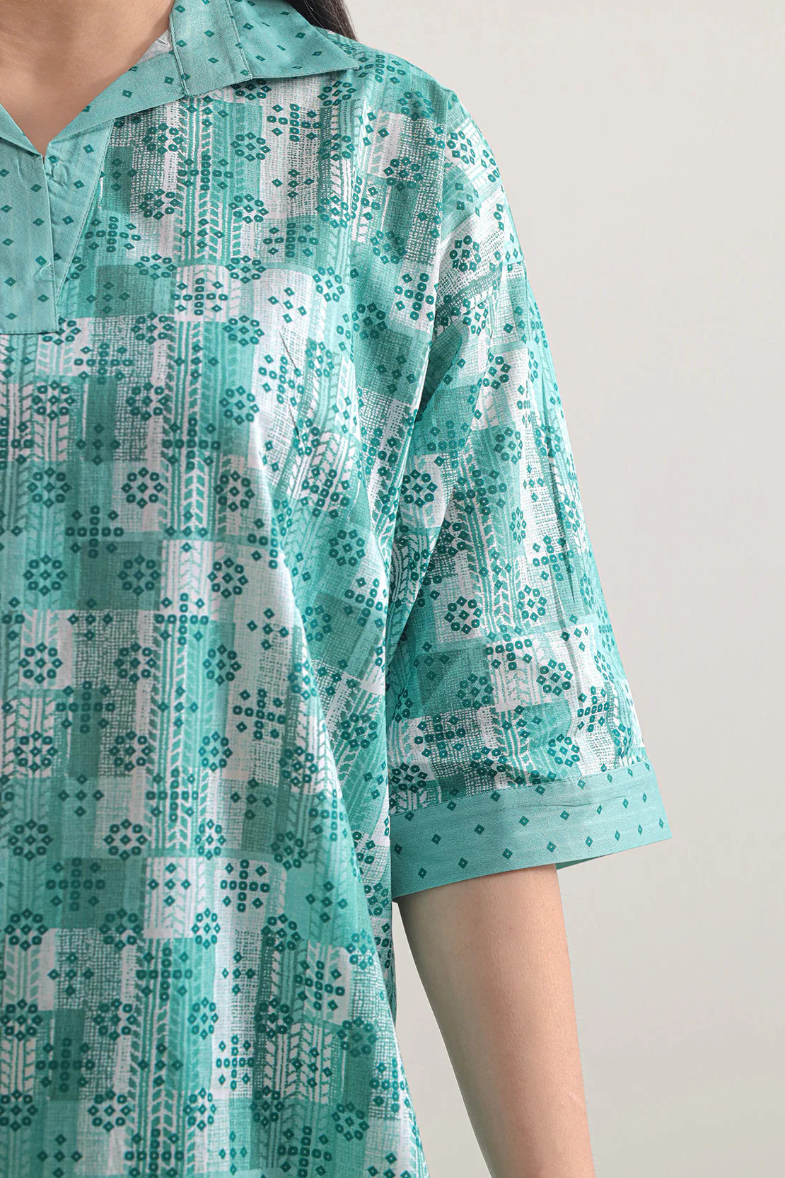 Printed Lawn Stitched 2 Piece (Shirt/Trouser) - Image 4