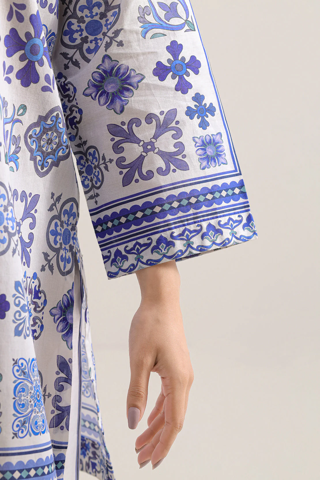 Printed Lawn Stitched 2 Piece (Shirt/Trouser) - Image 4