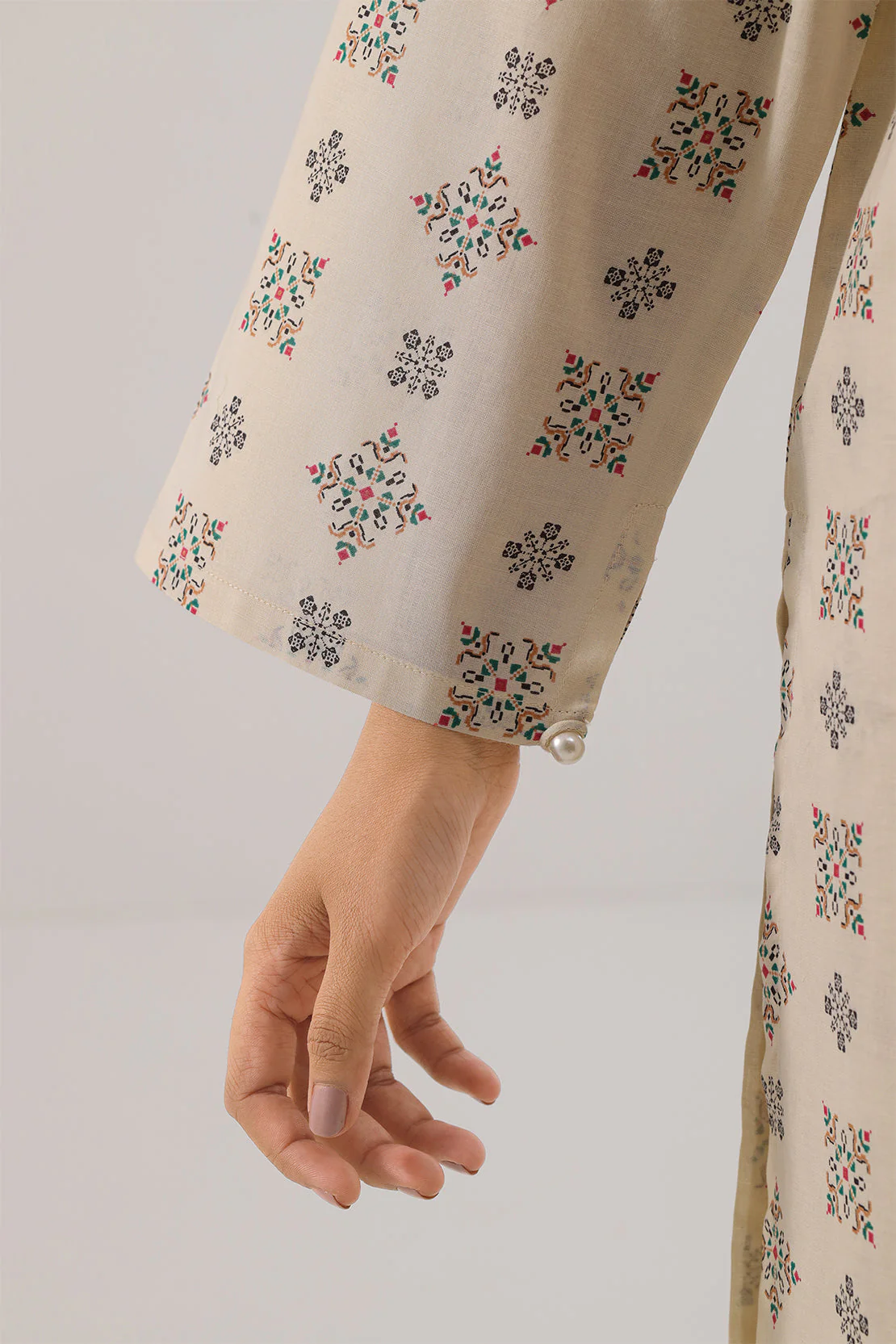 Printed Lawn Stitched 2 Piece (Shirt/Trouser) - Image 5