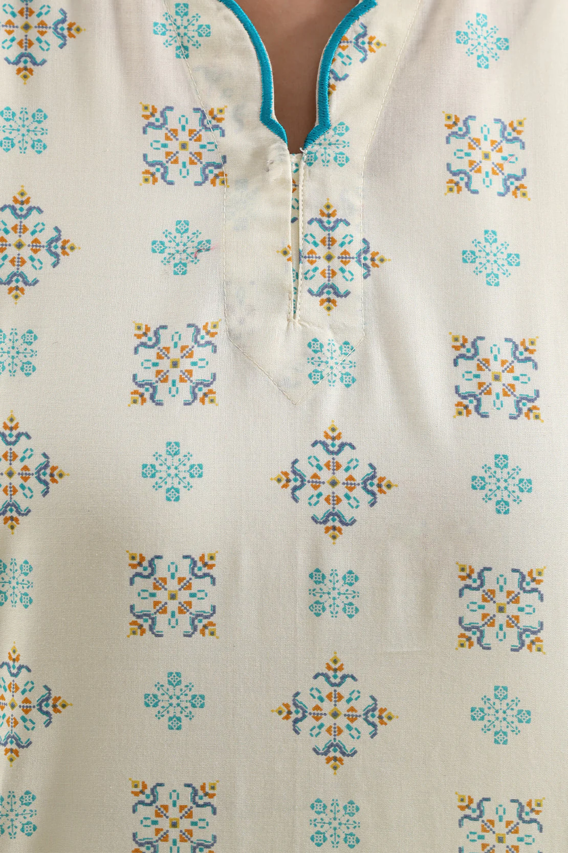 Printed Lawn Stitched 2 Piece (Shirt/Trouser) - Image 3